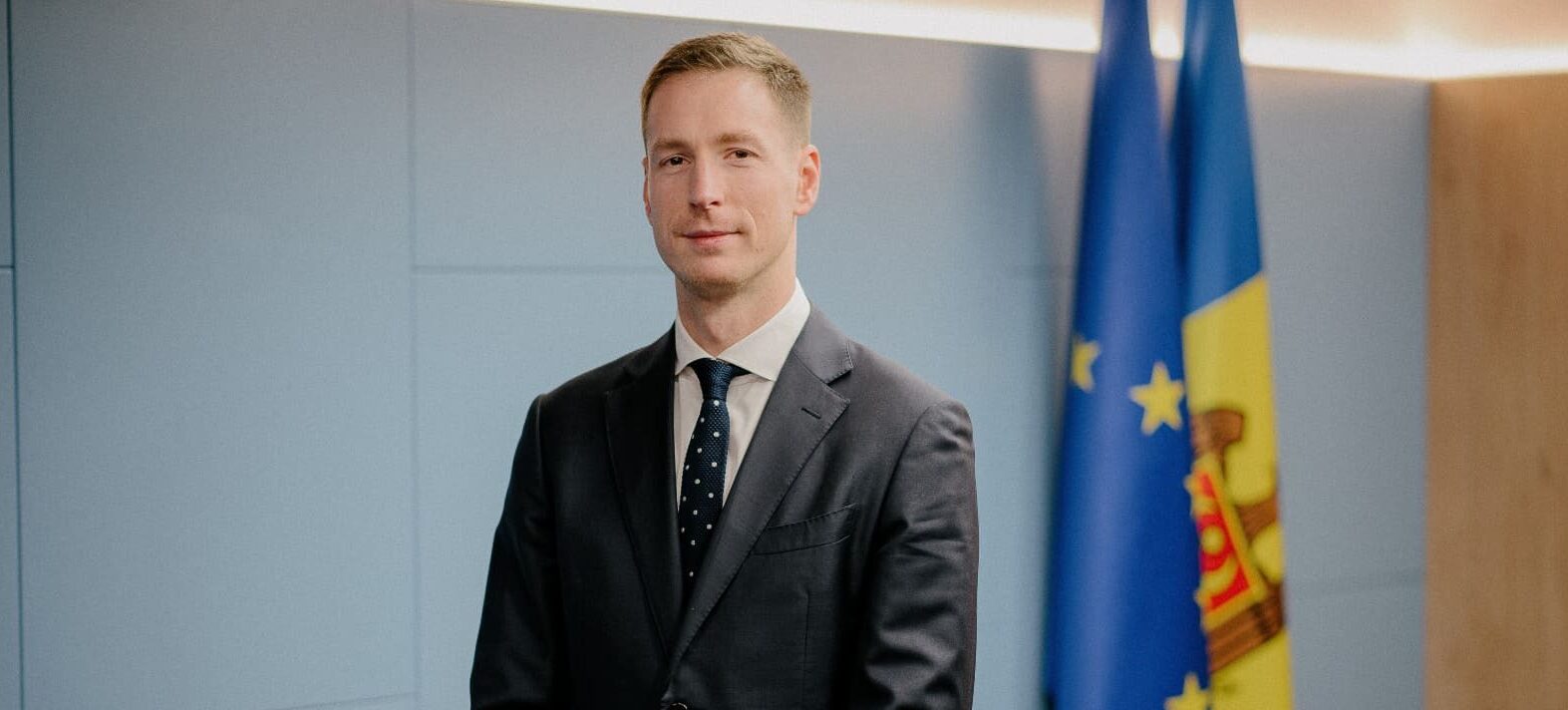 Máté Csicsai